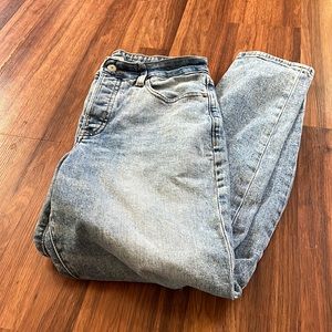 Old Navy O. G. Straight High Rise Jean size 6 button fly